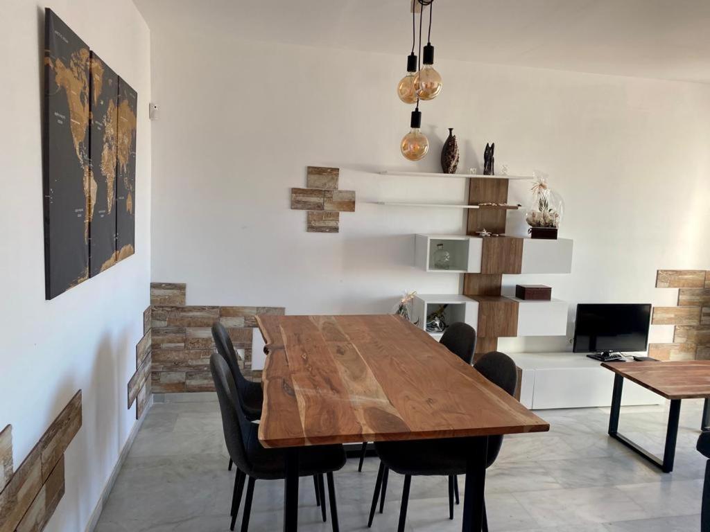 Encantador Atico Con Chimenea Y Piscina En Almeria Retamar  Exterior photo