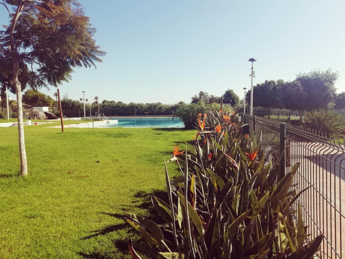 Encantador Atico Con Chimenea Y Piscina En Almeria Retamar  Exterior photo